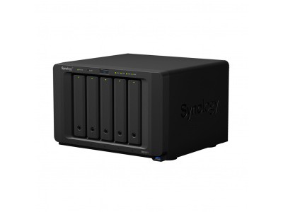 Сетевой накопитель Synology DS1517+(16Gb) - Снят с производства Сетевой накопитель Synology DS1517+(16Gb) - Снят с производства
