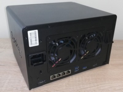 Сетевой накопитель Synology DS1517+ (2Gb) - Витринный + 8 Gb в подарок Сетевой накопитель Synology DS1517+ (2Gb) - Витринный + 8 Gb в подарок